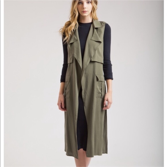 J.O.A. Trench vest 🪐 - Picture 1 of 6